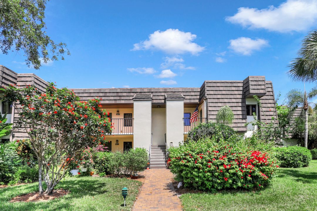 1624 Spoonbill Ln #A, Naples, FL 34105