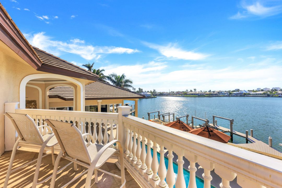 856 Inlet Dr, Marco Island, FL 34145