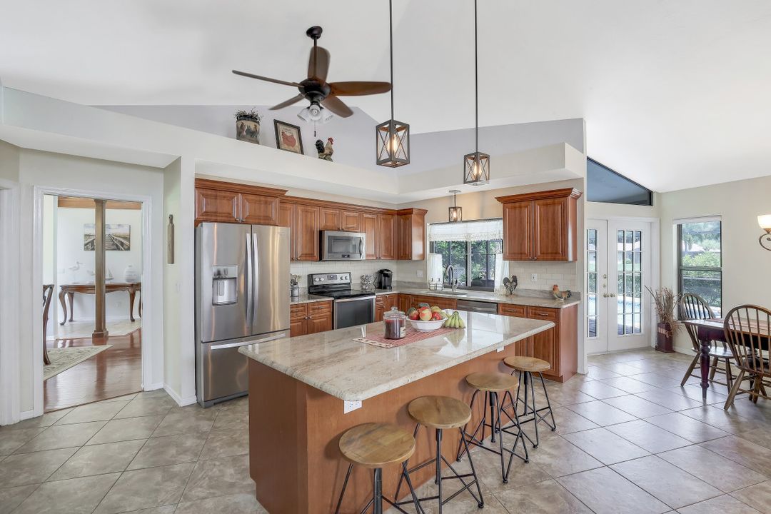 6830 Highland Pines Cir, Fort Myers, FL 33966