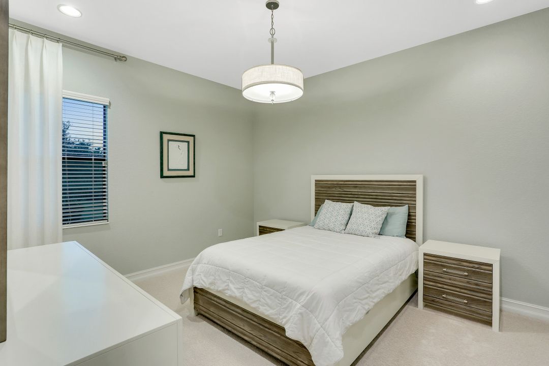 9105 Esplanade Blvd, Naples, FL 34119