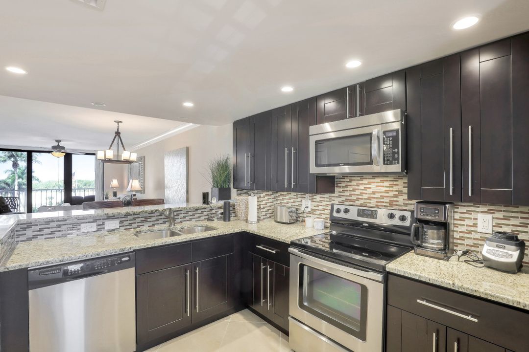 260 Seaview Ct, Marco Island, FL 34145