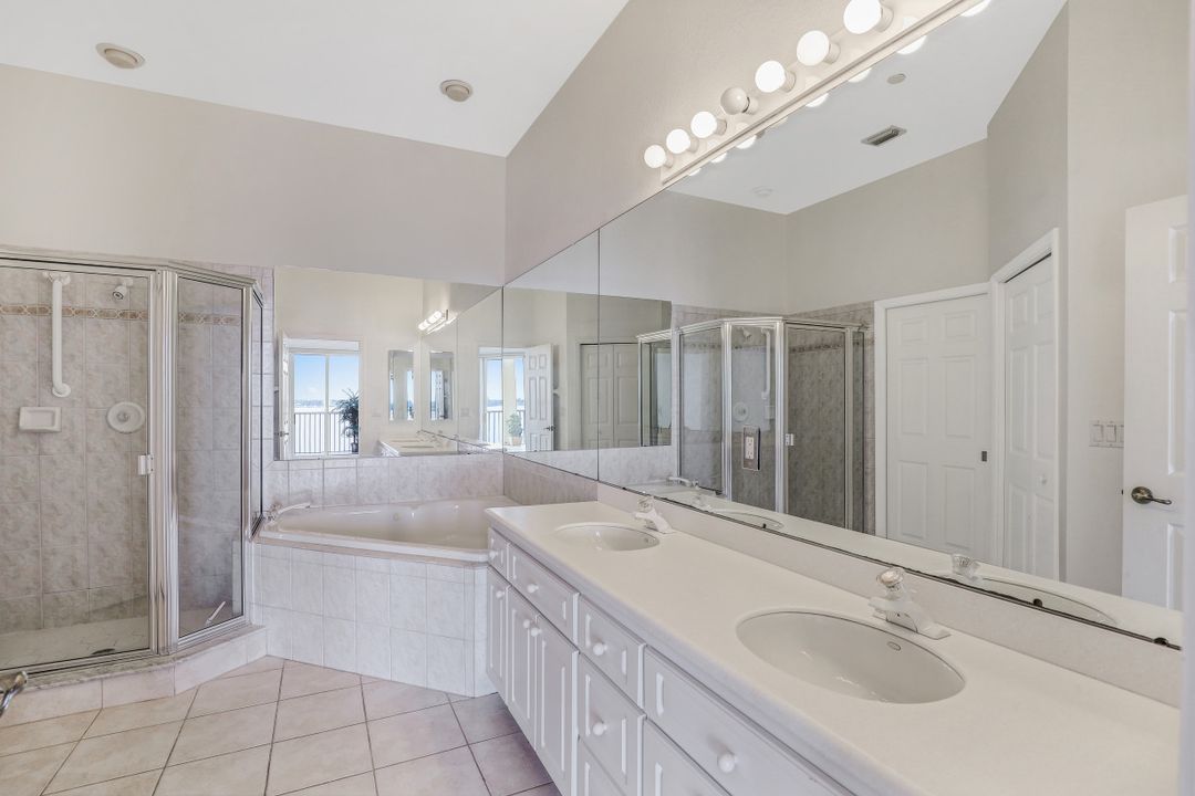 4235 SE 20th Pl #B305, Cape Coral, FL 33904