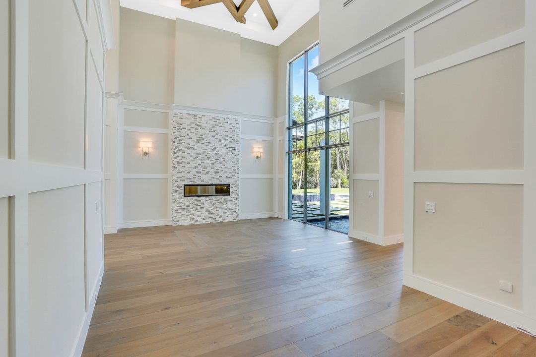 6435 Sable Ridge Ln, Naples, FL 34109