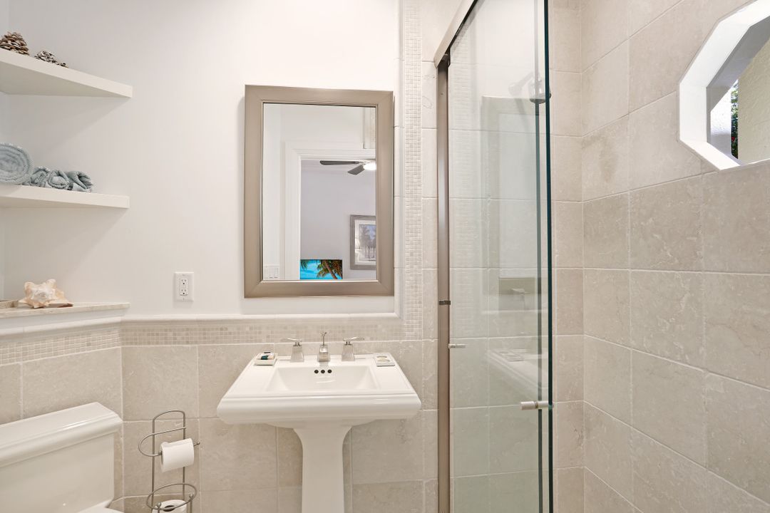 3725 Rachel Ln, Naples, FL 34103