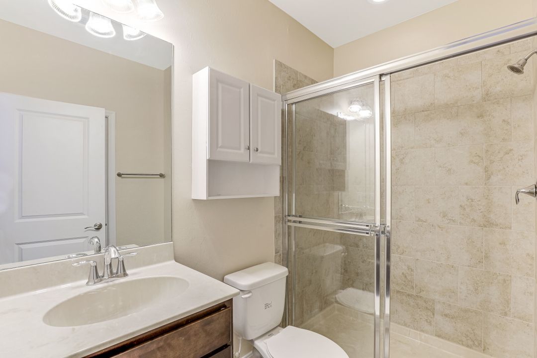 7754 Bristol Cir, Naples, FL 34120