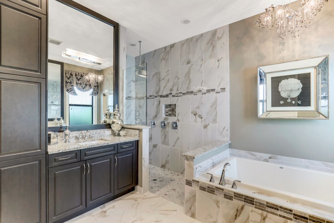 4383 Caldera Cir, Naples, FL 34119