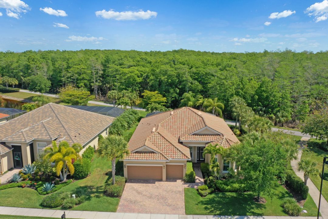 8962 Quarry Dr, Naples, FL 34120