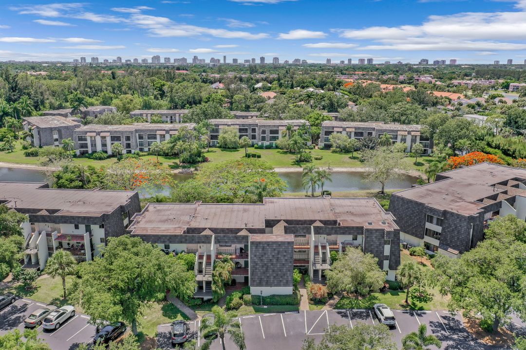 1621 Spoonbill Ln #A, Naples, FL 34105