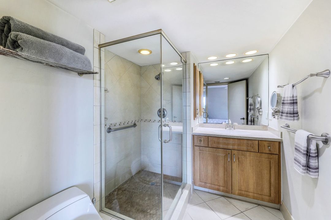 961 Swallow Ave #302, Marco Island, FL 34145