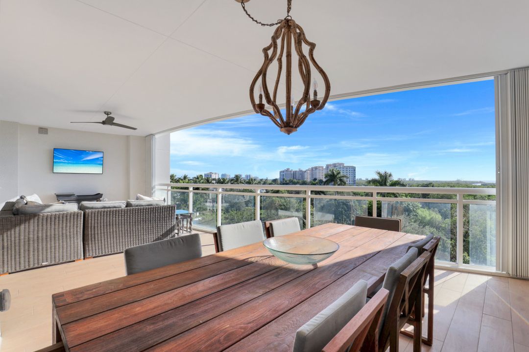 13915 Old Coast Rd #502, Naples, FL 34110