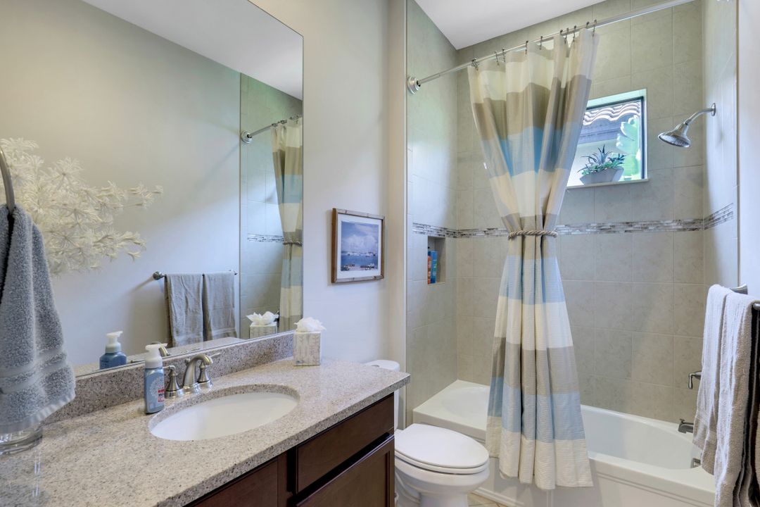 9073 Isla Bella Cir, Bonita Springs, FL 34135