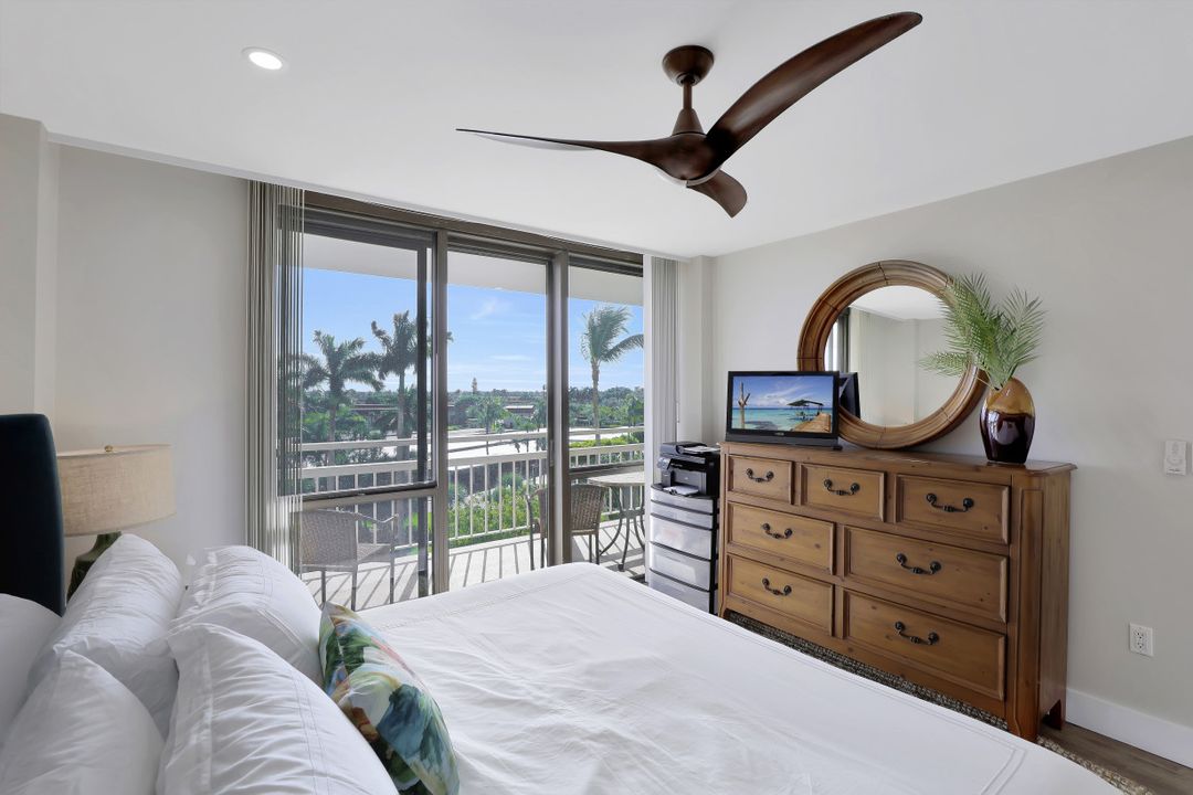 180 Seaview Ct #504, Marco Island, FL 34145