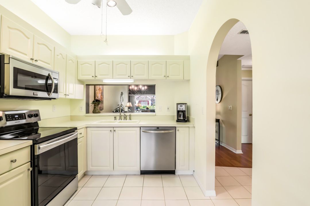 565 Augusta Blvd  #2-4, Naples, FL 34113