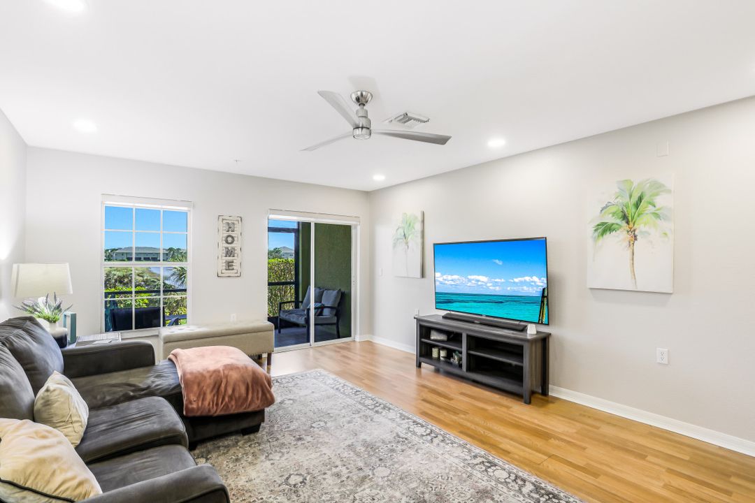 9063 Gervais Cir #1207, Naples, FL 34120
