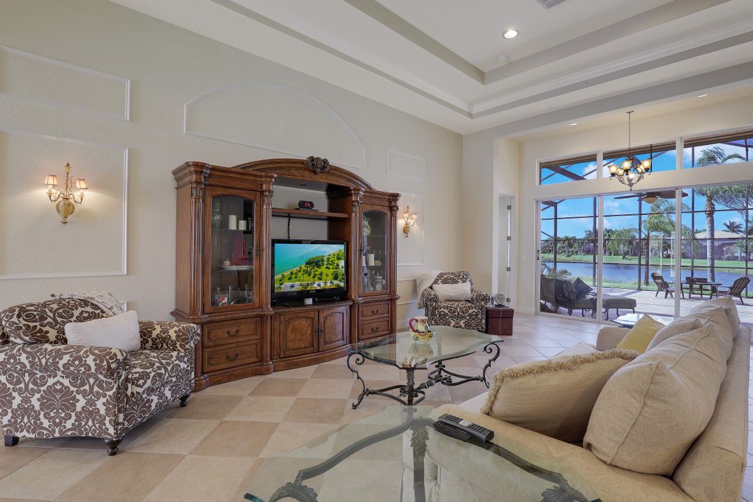 19440 Caladesi Dr, Fort Myers, FL 33967