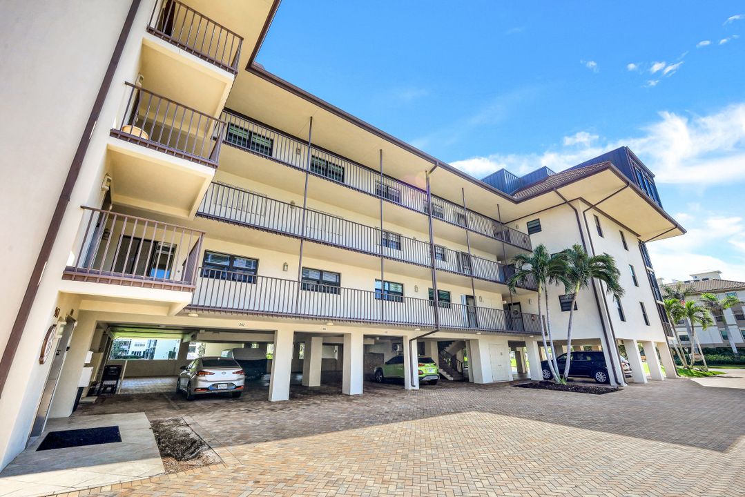 961 Swallow Ave #302, Marco Island, FL 34145