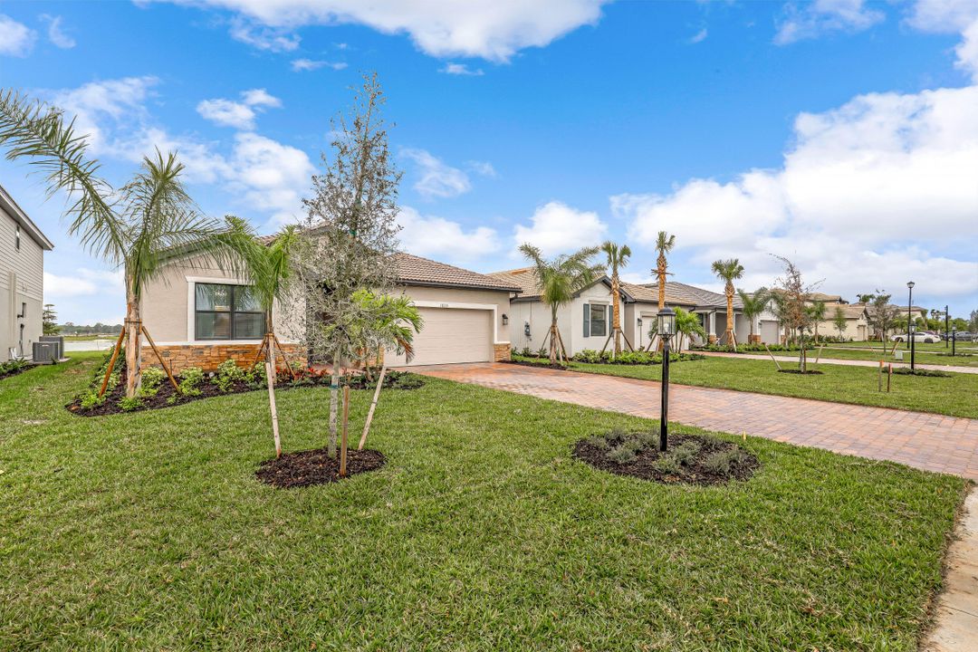 18315 Ridgeline Dr, Estero, FL 33928