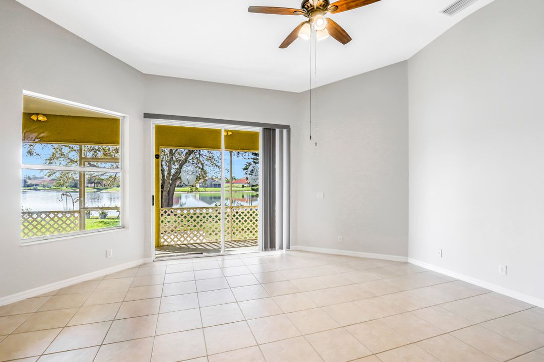 2227 Grove Dr, Naples, FL 34120