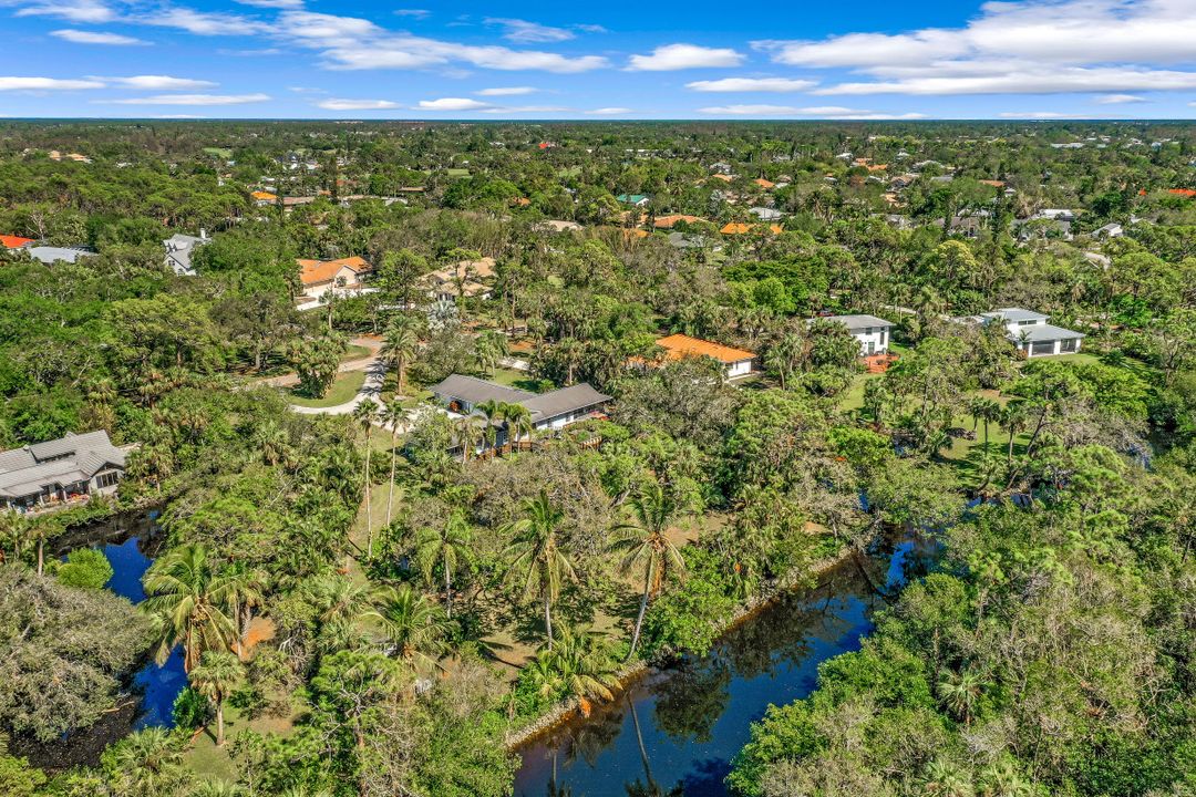 182 Cocohatchee Blvd, Naples, FL 34110