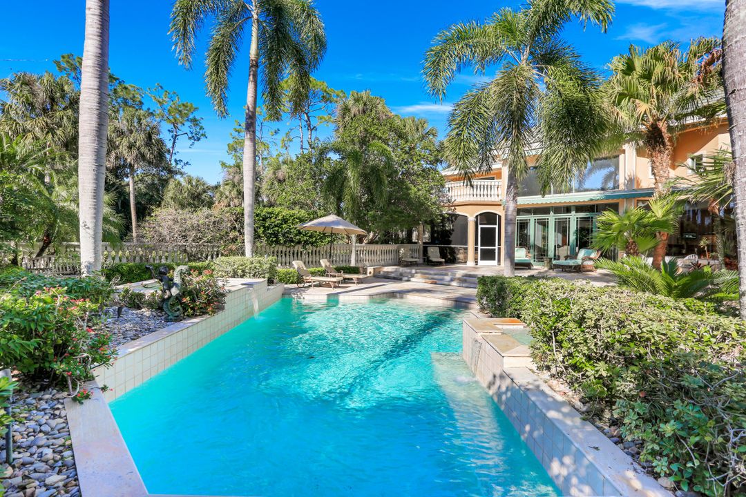 4309 Brynwood Dr, Naples, FL 34119