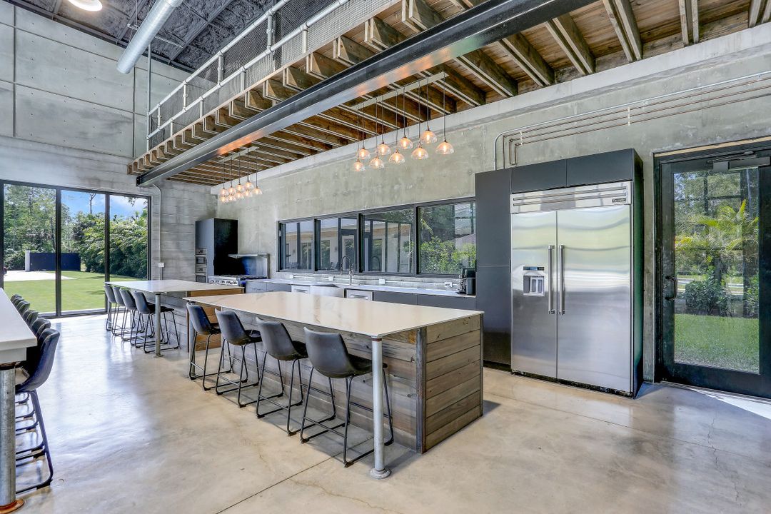 4441 5th Ave NW, Naples, FL 34119