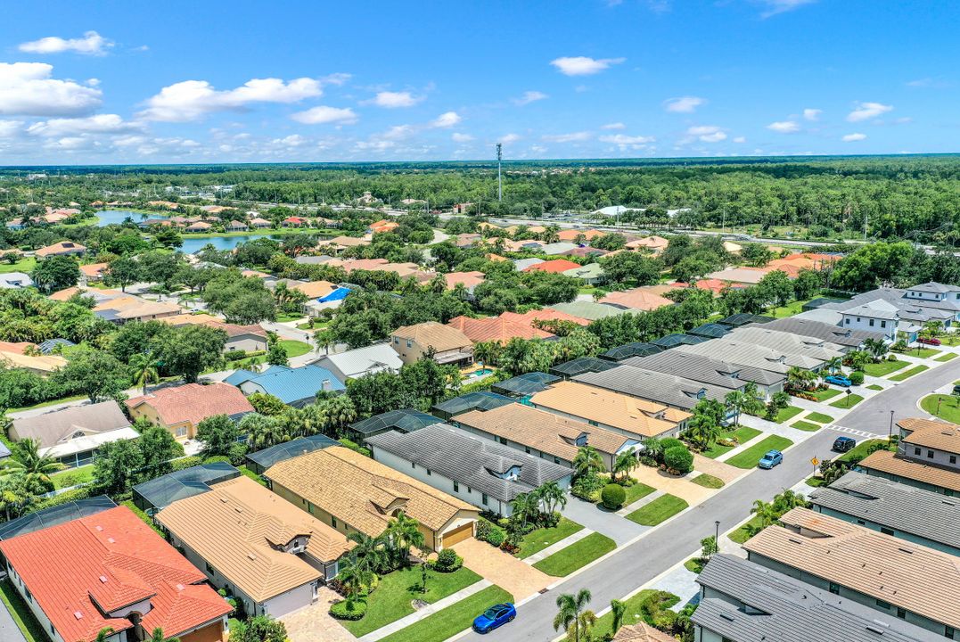 10102 Palazzo Dr, Naples, FL 34119