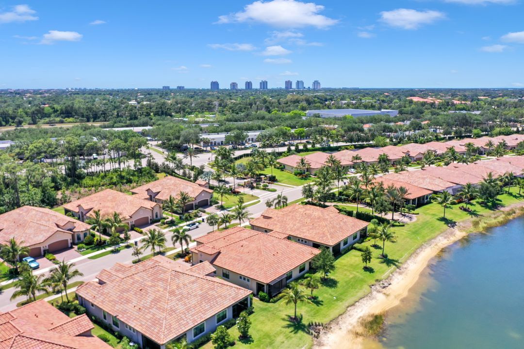 9124 Isla Bella Cir, Bonita Springs, FL 34135