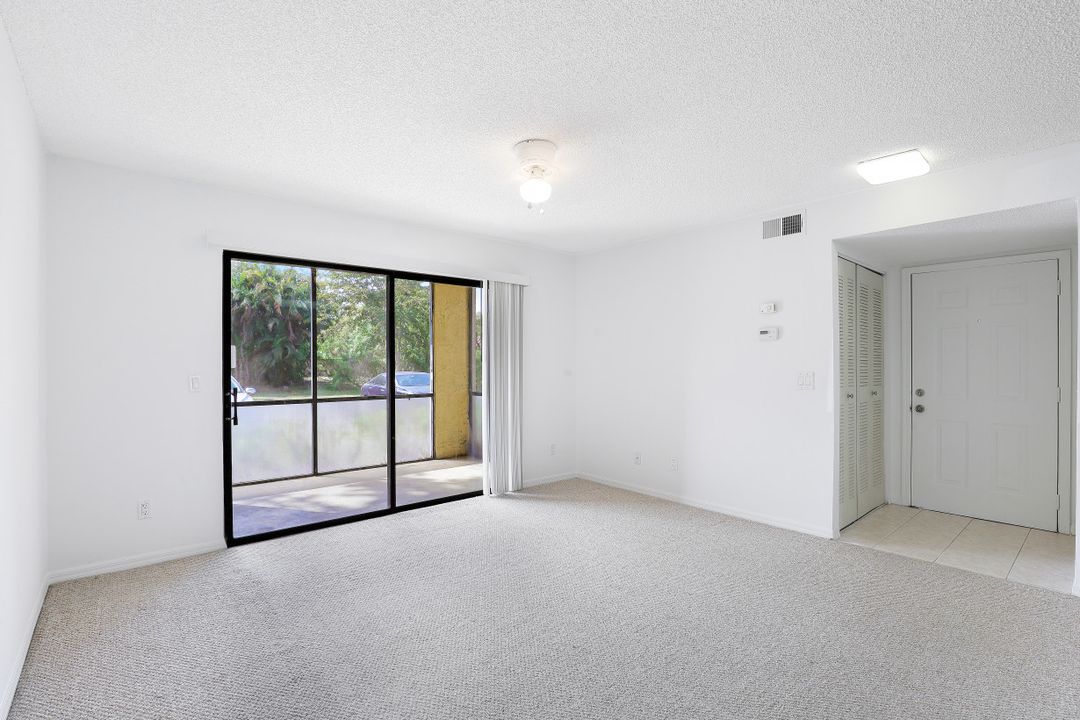 2058 Arbour Walk Cir #3313, Naples, FL 34109