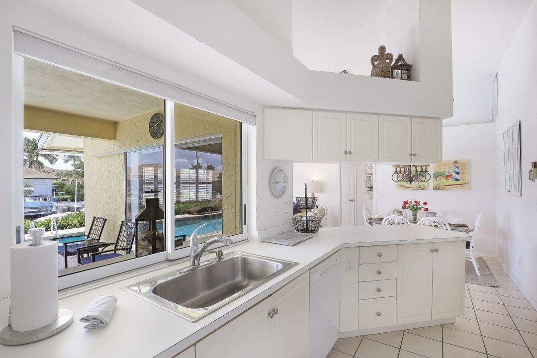 725 Plantation Ct, Marco Island, FL 34145