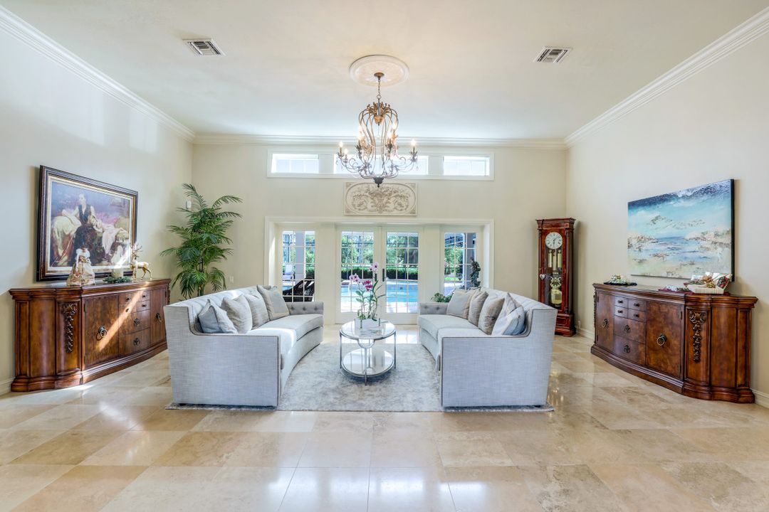 4224 Snowberry Ln, Naples, FL 34119