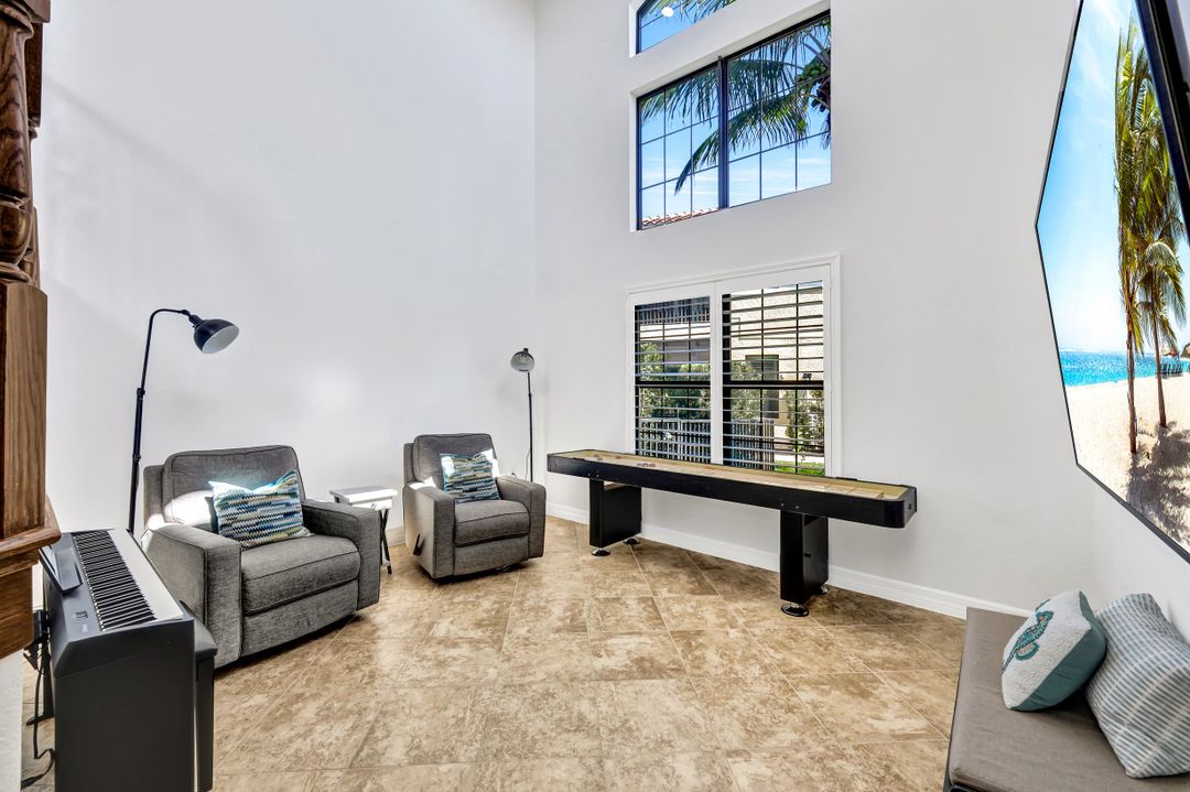 2739 Cinnamon Bay Cir, Naples, FL 34119