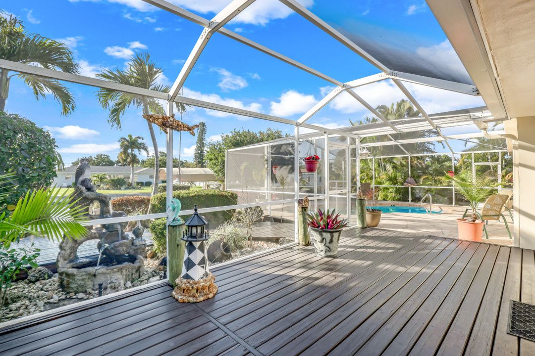 5230 Nautilus Dr, Cape Coral, FL 33904