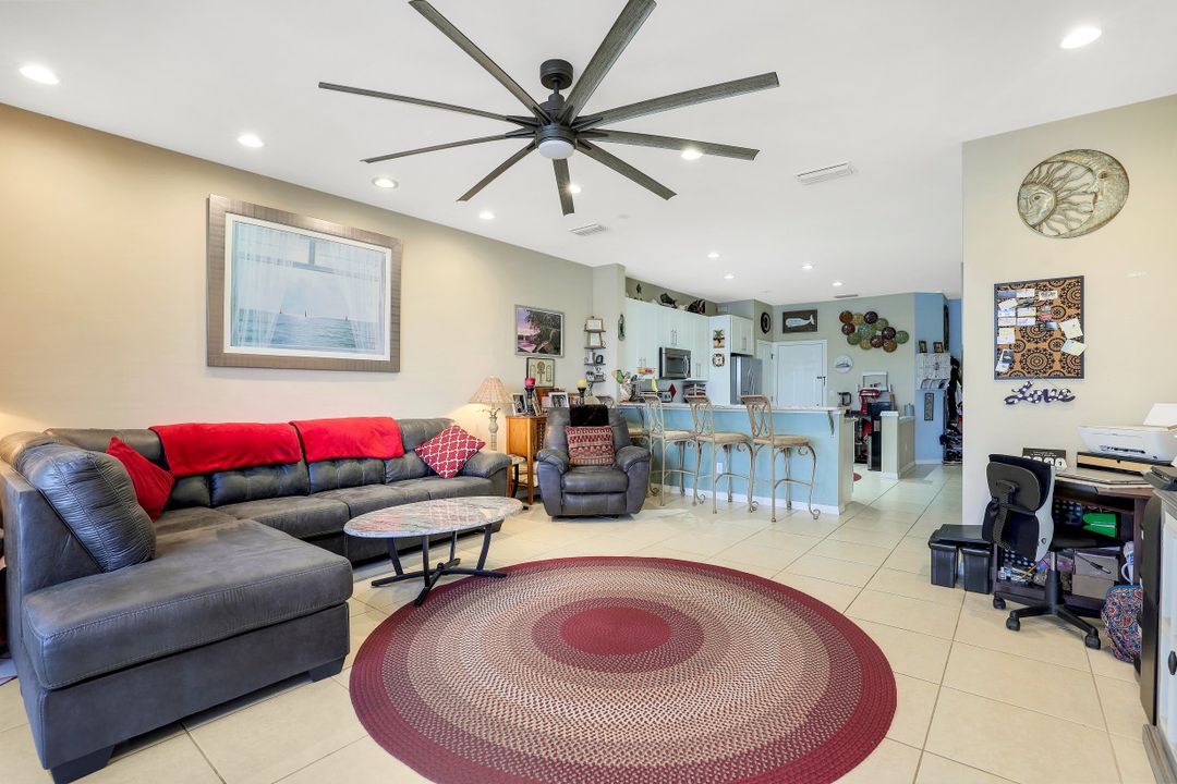 8381 Village Edge Cir  #4, Fort Myers, FL 33919