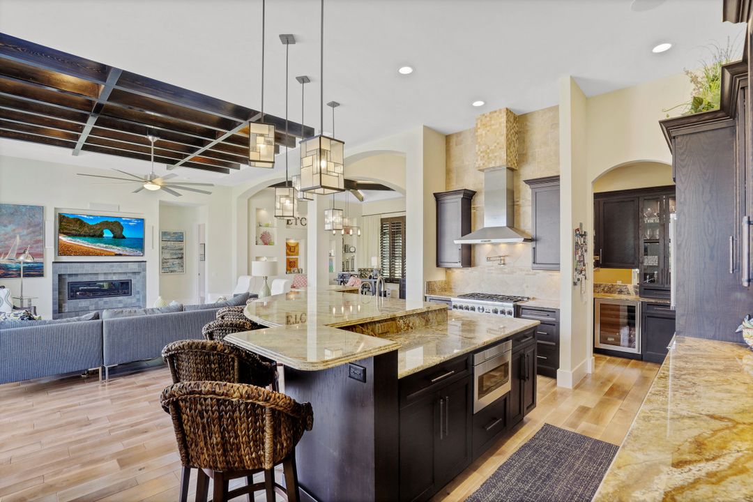 601 Crescent St, Marco Island, FL 34145