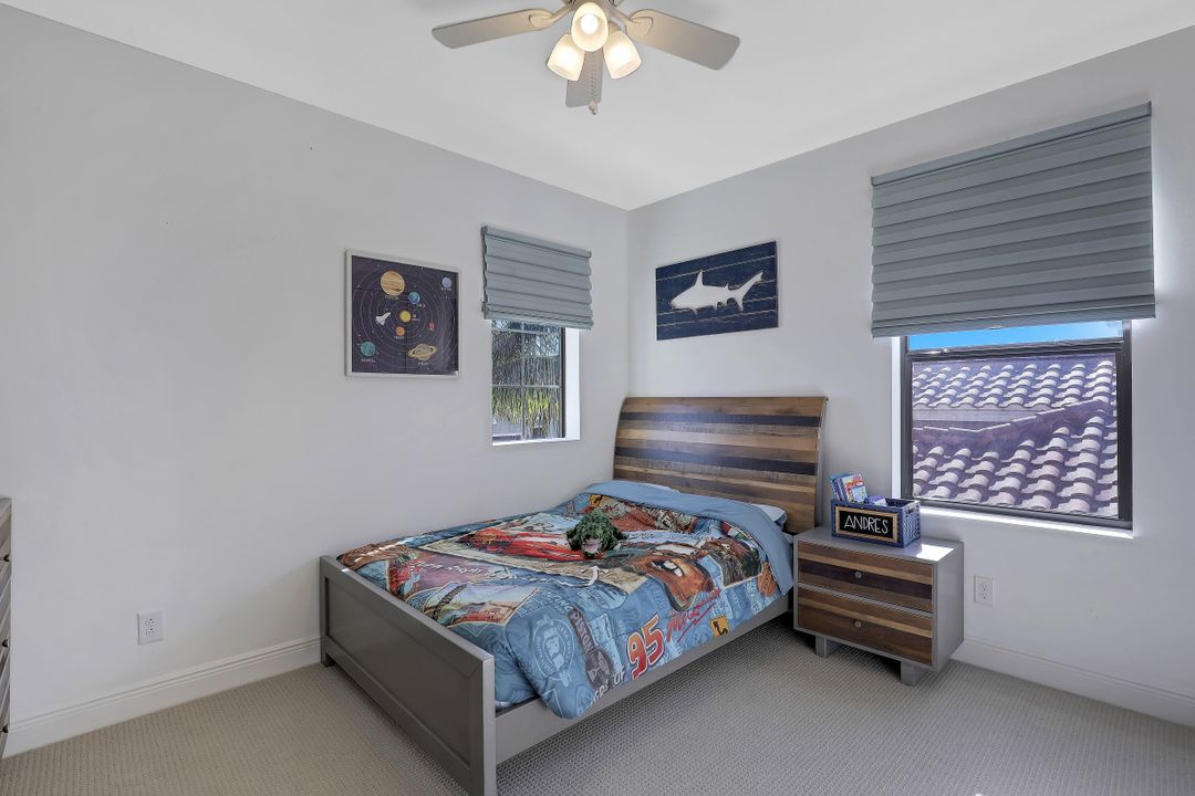 7742 Cypress Walk Dr, Fort Myers, FL 33966