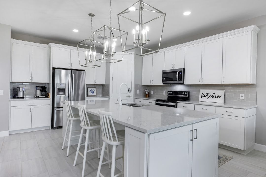 17624 Kinzie Ln, Estero, FL 33928