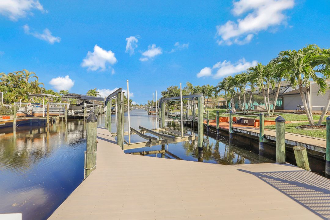 2929 SE 20th Ave, Cape Coral, FL 33904