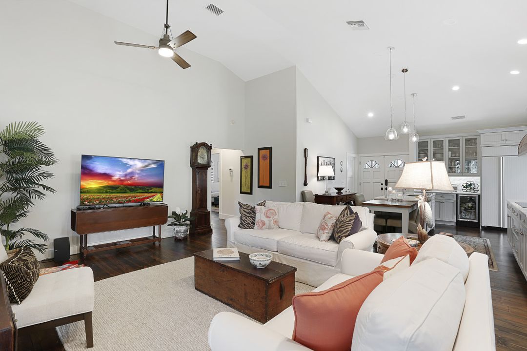 3824 Survey Cir, Bonita Springs, FL 34134