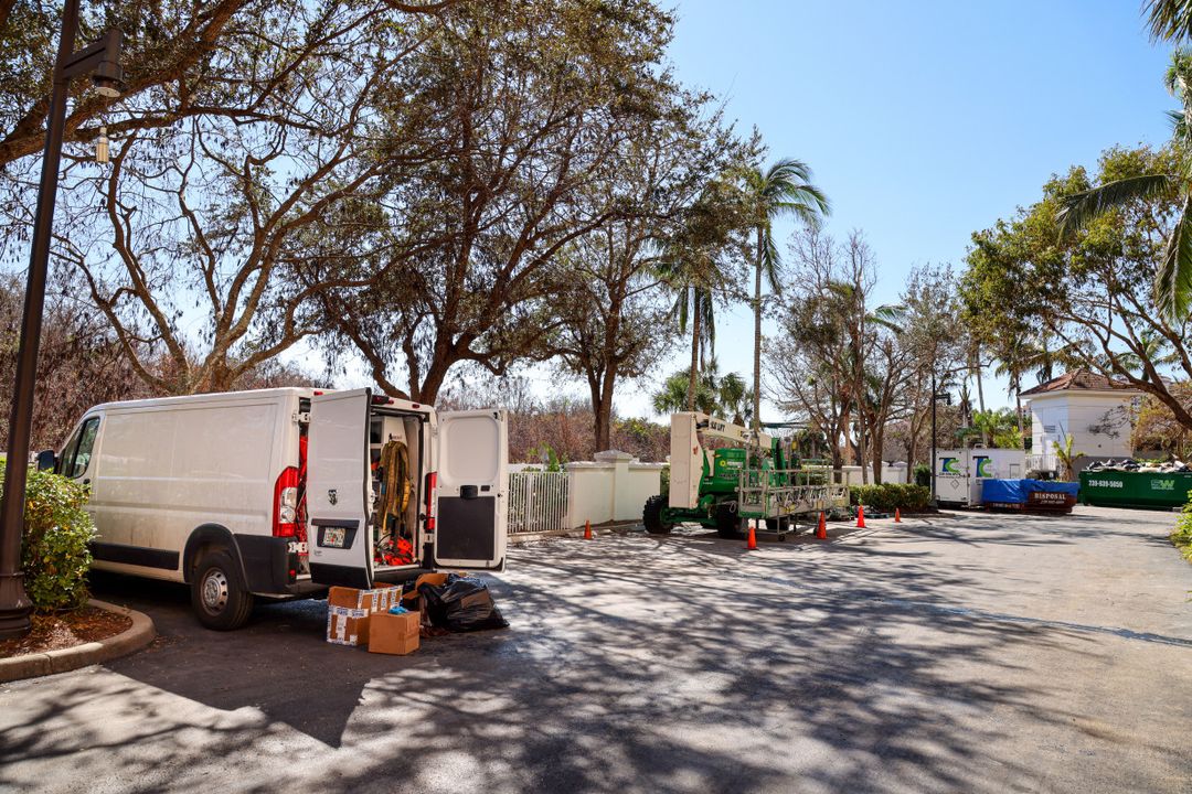 400 Flagship Dr, Naples, FL 34108