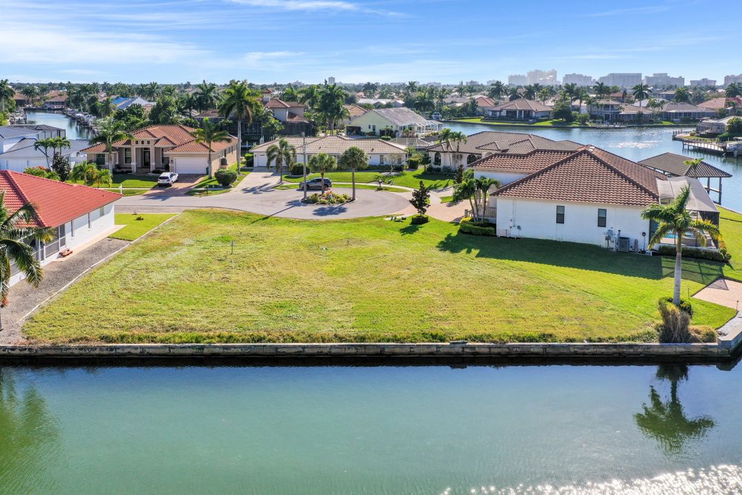 1114 Shenandoah Ct, Marco Island, FL 34145