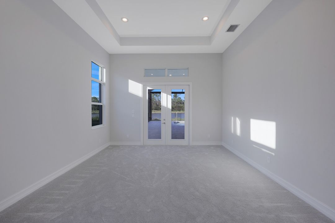 14310 Laguna Spgs Ln, , FL 34114