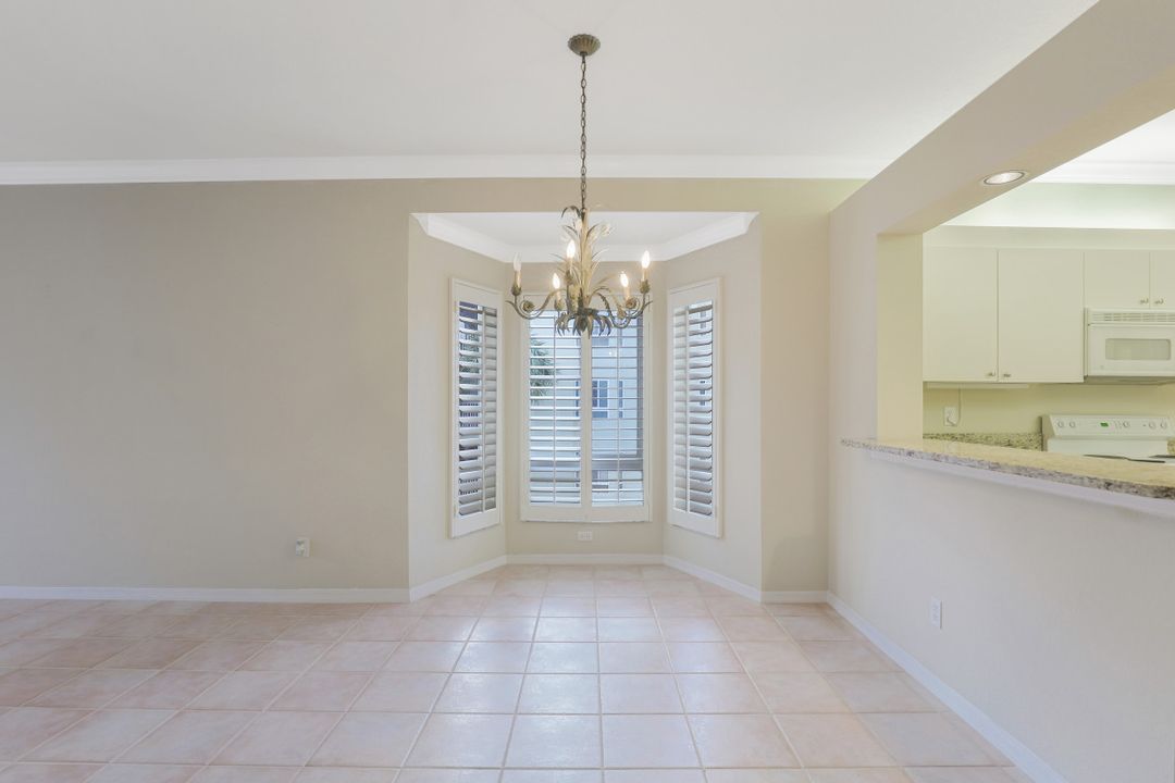 7725 Pebble Creek Cir #206, Naples, FL 34108