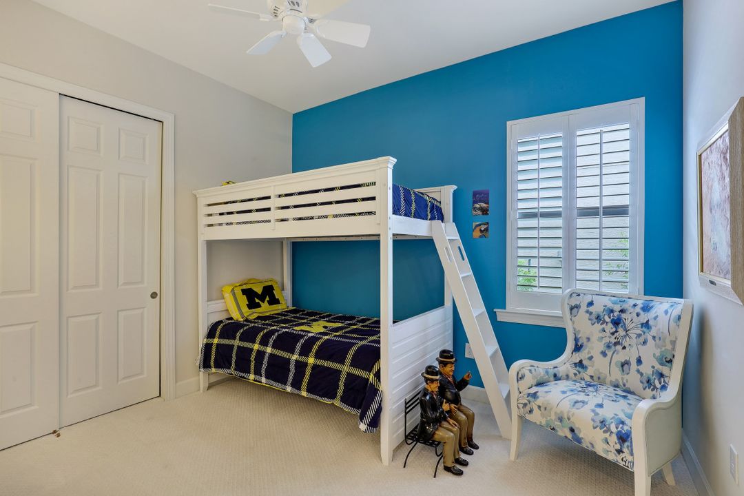 16284 Camden Lakes Cir, Naples, FL 34110