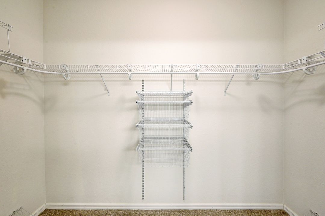 5245 Birmingham Dr #102, Naples, FL 34110