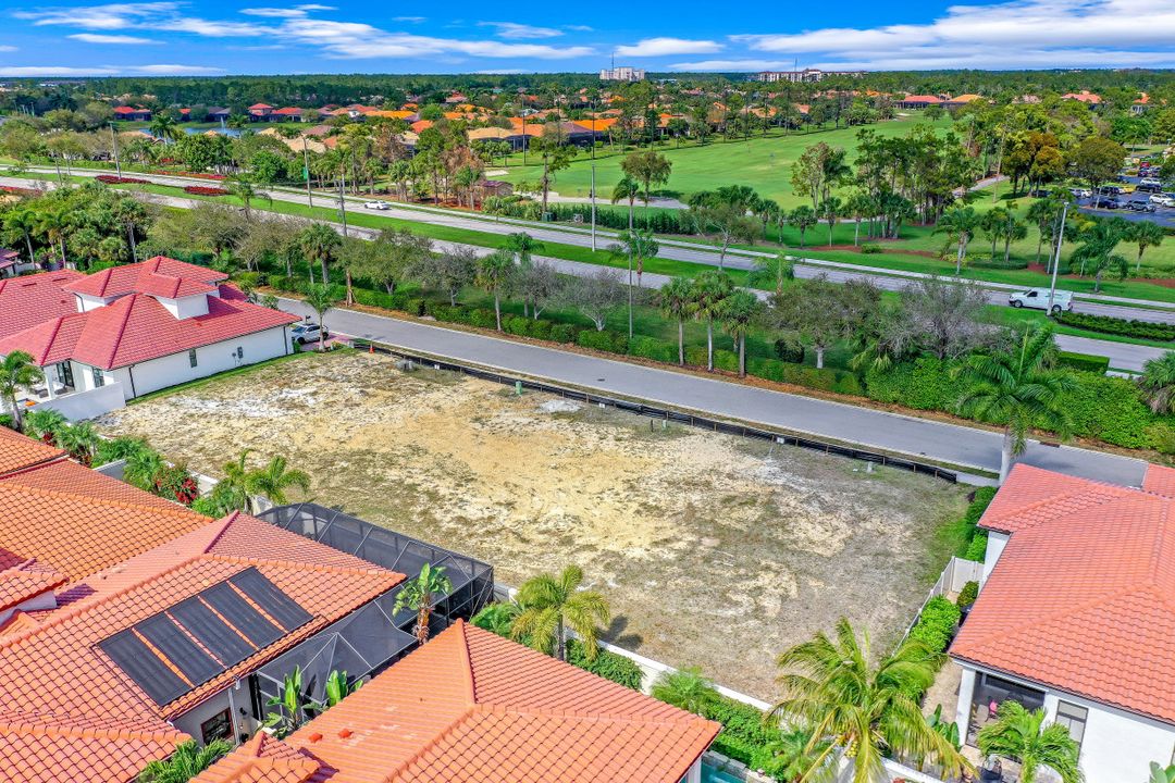 7968 Cordoba Pl, Naples, FL 34113