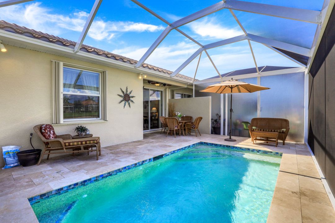 14528 Grapevine Dr, Naples, FL 34114