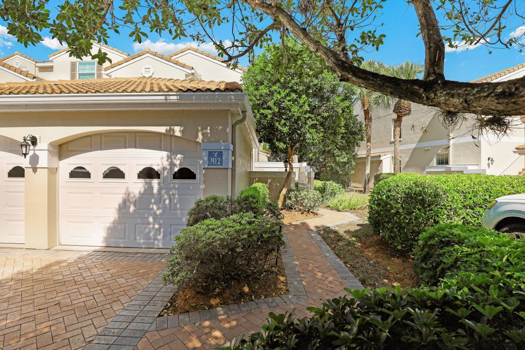 8345 Excalibur Cir #M-12, Naples, FL 34108