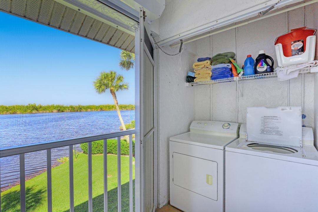 1045 Mainsail Dr #413, Naples, FL 34114