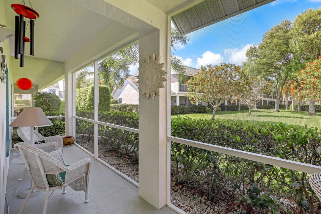 975 Partridge Cir #102, Naples, FL 34104