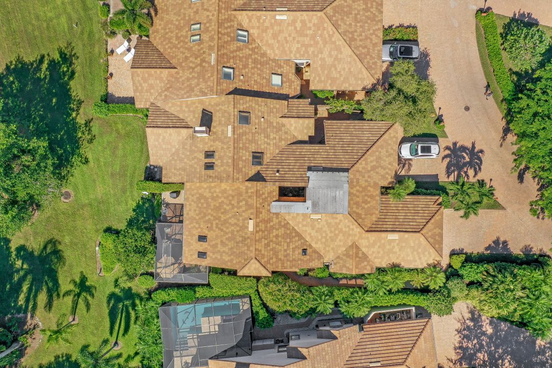 6627 Trident Way, Naples, FL 34108